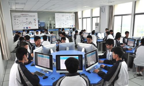 誰(shuí)說專科生沒出息？選對(duì)賽道，這4個(gè)專業(yè)讓你前途光明